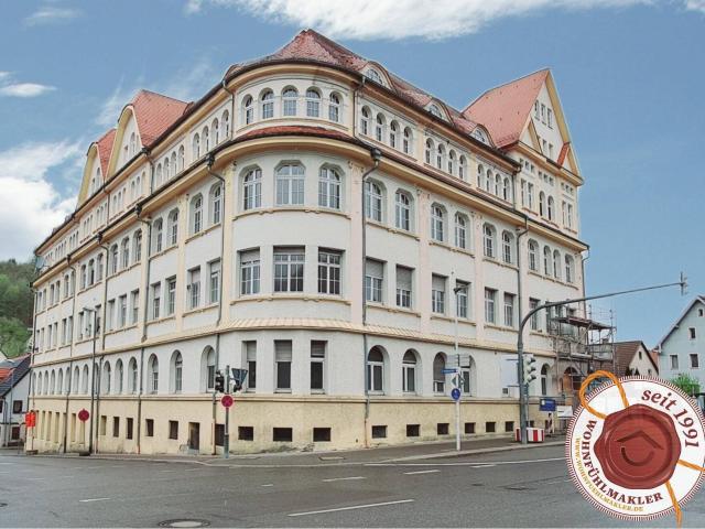 Lichtdurchflutete & charmante 3 Zimmerwohnung in Tailfingen!