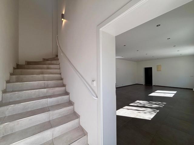 Lichtdurchflutete Maisonette Wohnung mit optionaler Erweiterung von 2 auf 3,5 Zimmer