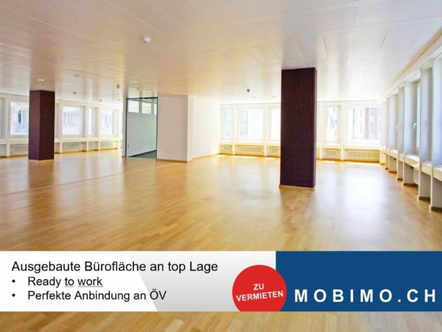 Lichtdurchflutete Mietfläche mit Blick in den ruhigen Innenhof