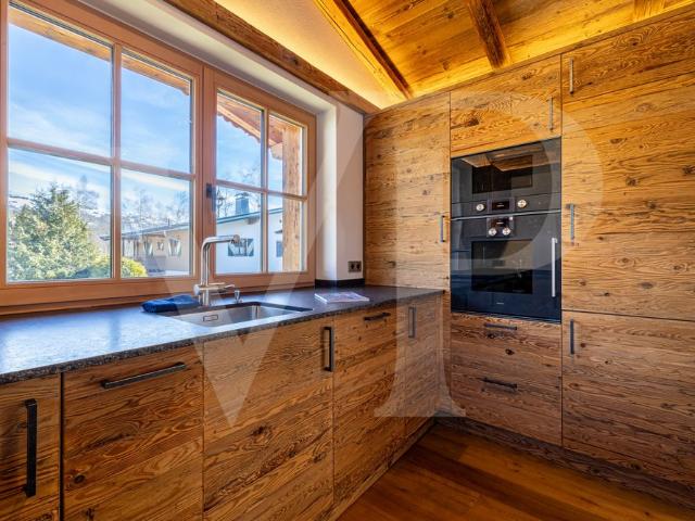 Lichtdurchflutetes Chalet in der Nähe des Golfplatzes