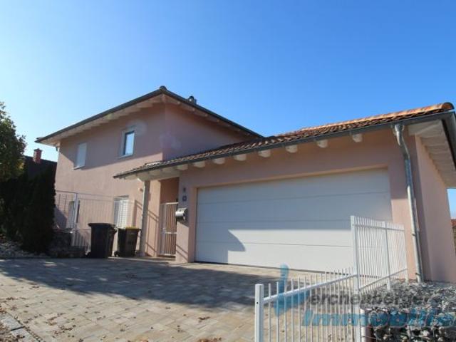 Lichtdurchflutetes Domizil der Extraklasse für gehobene Ansprüche in Eichendorf