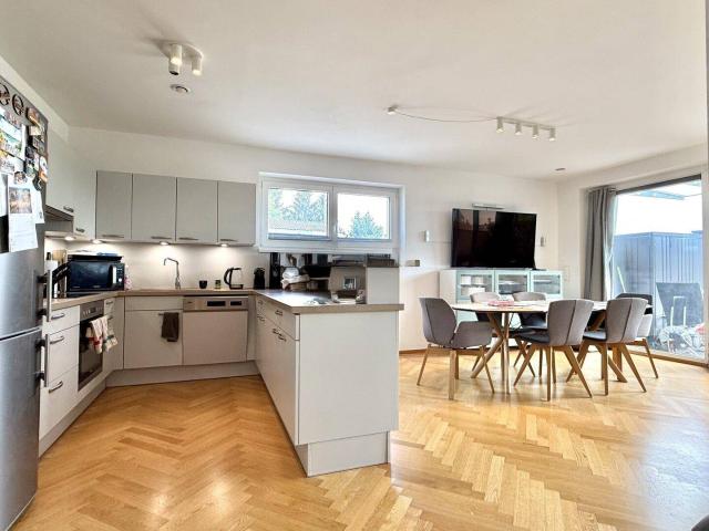 Lichtdurchlutetes Eckreihenhaus in Langenlebarn