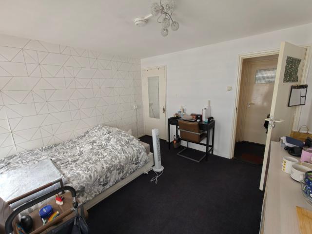 Lichte kamer ±13 m² in Tilburg per 1 juli 2026