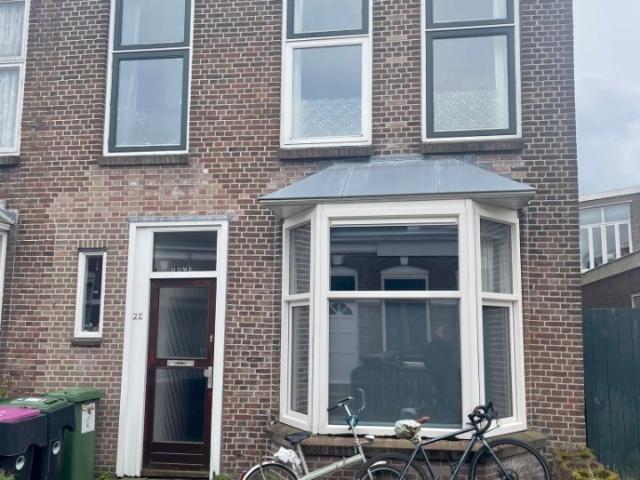 Lichte studio dichtbij centrum