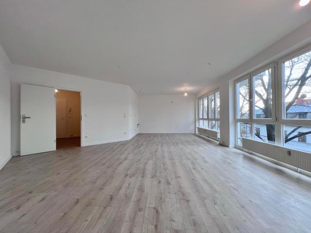 lichtgeflutetes Design Loft in Bestlage