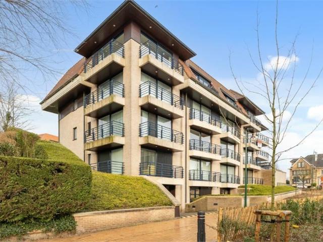 Lichtrijk 2 slaapkamer appartement te koop in De Panne