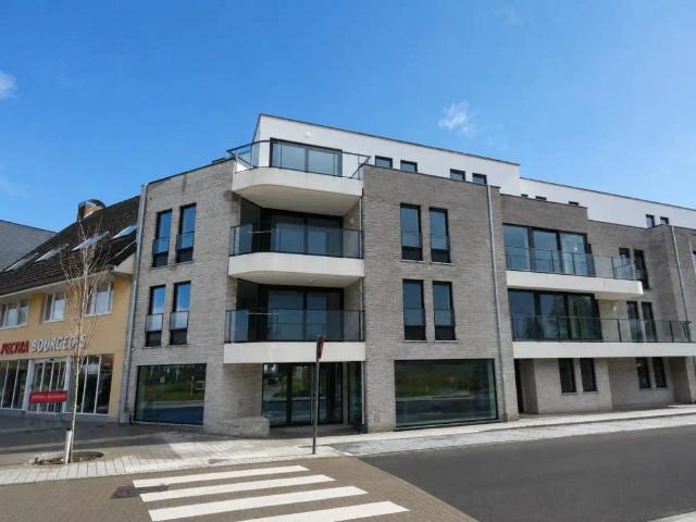 Lichtrijk 2 slp appartement met zonnig terras én garage, Torhout