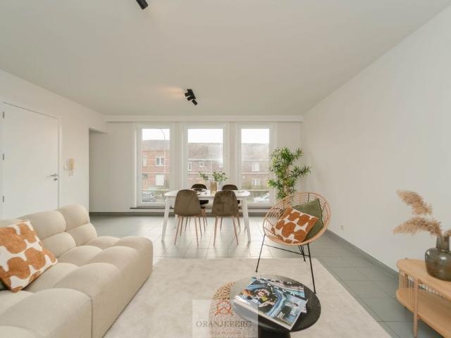 Lichtrijk 2 slpk appartement in Wondelgem!