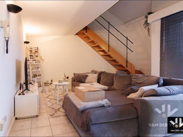 LICHTRIJK APPARTEMENT BINNEN DE GROTE RING VAN HASSELT
