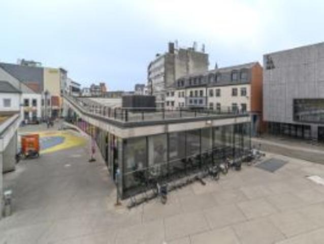 Lichtrijk appartement in centrum Aalst!