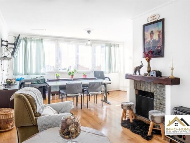 Lichtrijk appartement op centrale ligging
