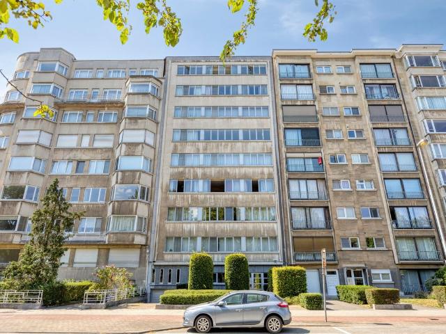 Lichtrijk appartement op toplocatie aan de Jan Van Rijswijcklaan