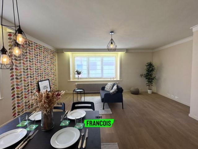 Lichtrijk appartement met groot terras en garage te koop in…