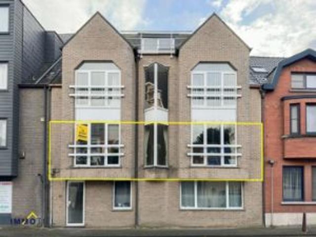 Lichtrijk appartement met zonnig terras en garage!