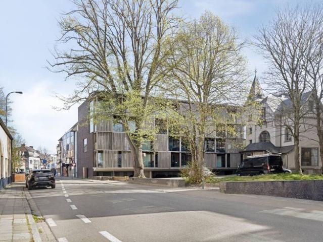 Lichtrijk appartement met 2 kamers in centrum Waregem