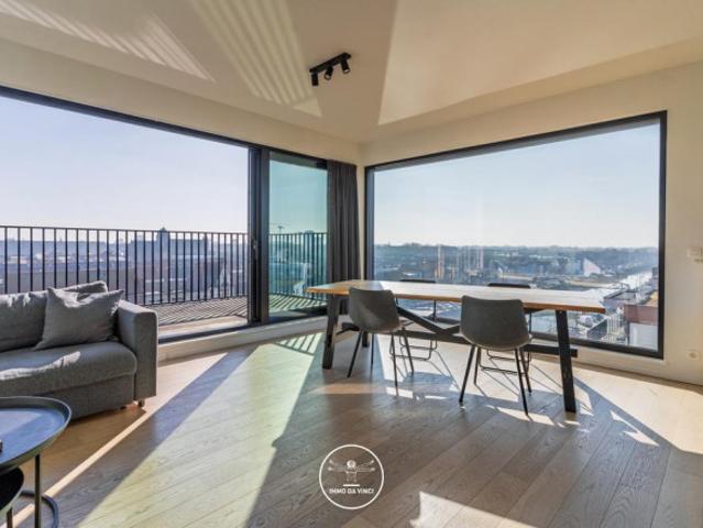 Lichtrijk dakappartement met een prachtig zicht over Gent