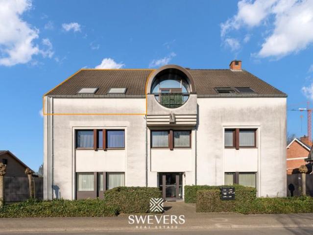 Lichtrijk en ruim duplex appartement 137 m² met 3 slaapka
