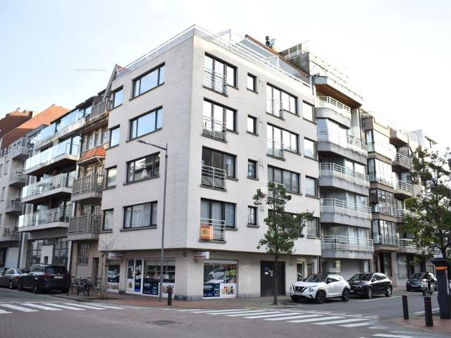 Lichtrijk hoekappartement met 1 slaapkamer geschikt voor vaste bewoning of 2de verblijf. referentie: A_LeoKno_01 BELGIE