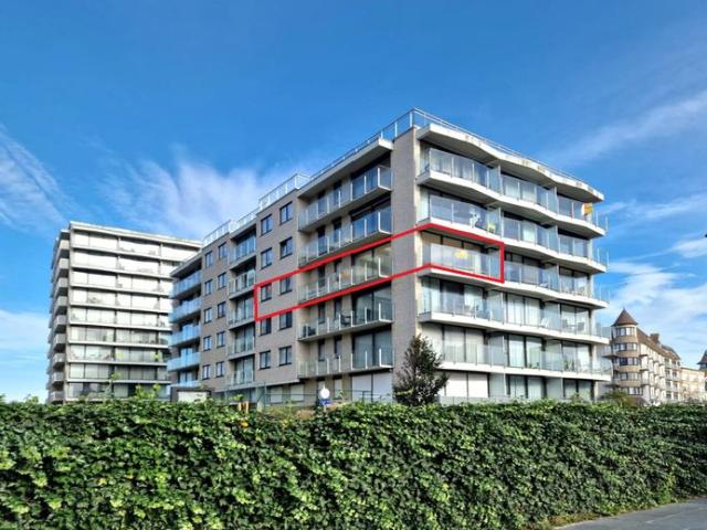 LICHTRIJK HOEKAPPARTEMENT ZUID WEST MET DRIE SLAAPKAMERS