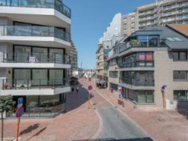 Lichtrijk nieuwbouwappartement aan de zee