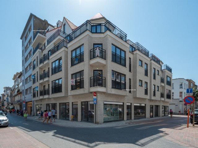 Lichtrijk nieuwbouwappartement aan de zee