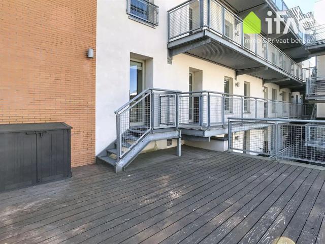 Lichtrijke loft met grote leefruimte nabij het park