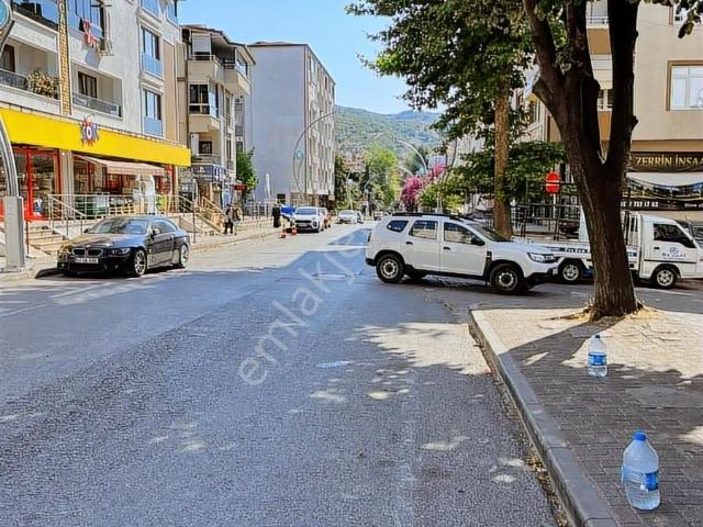 Lidya'dan Yalı Mah.51 M2 Dükkan