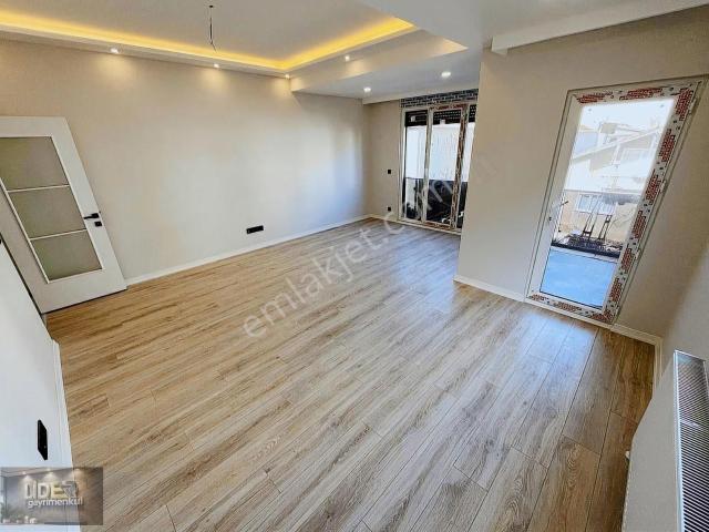 Lider'den Altıntepe Kuğu'da Ön Cephe Sıfır 3.kat 130m² Lüks 3+1!