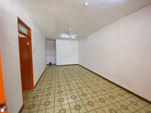 Lido Taman Tasik 3R2B Single Storey House Kepayan For Rent