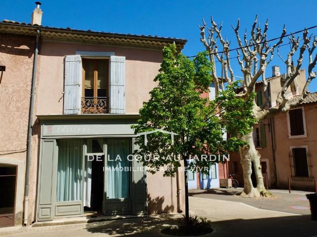 Lieu d'histoire et de créations en centre ville 280m² L'Isle sur la Sorgue