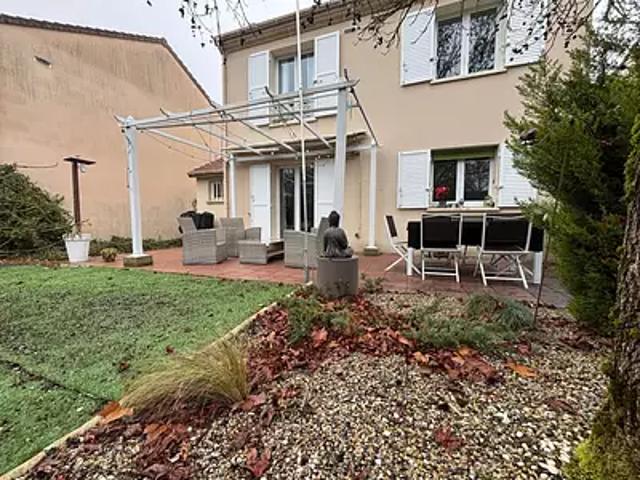 Lieusaint 77127 Achat / Vente maison 6 pièces t6 terrasse parking