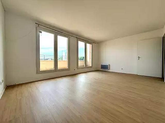 Lieusaint 77127 Location appartement 2 pièces t2 terrasse parking