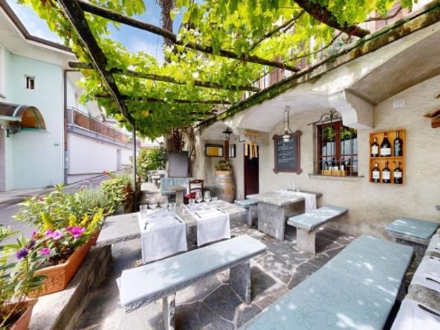 Liebevoll geführtes & bekanntes Restaurant mit zwei Wohnungen in Orselina