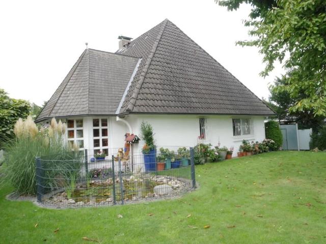 Liebevoll gepflegter Winkelbungalow in Petershagen Stadt