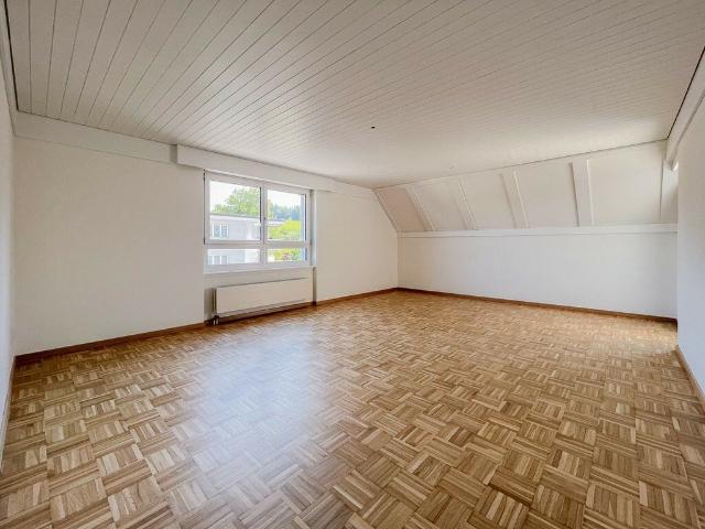Liebevoll renovierte 4 Zi. Wohnung im Wolfgang Quartier