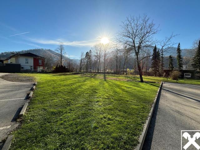 Liebevoll renoviertes Ertragsobjekt mit 14 Wohneinheiten incl. Bauland