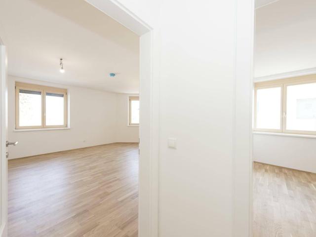 Liebevolles 2 Zimmer Zuhause mit großzügigen Fensterflächen inkl. Carportabstellplatz!