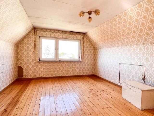 Fachwerkhaus mit großzügigen Nebengebäuden in Schottener Ortsteil!