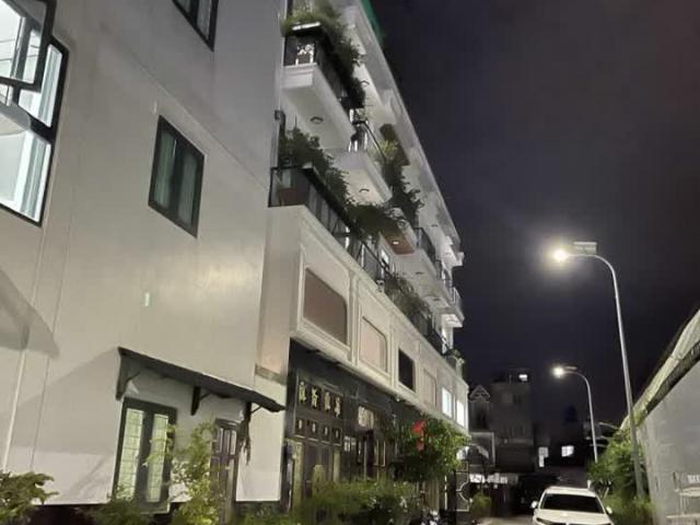 Liên Khu 4 5 Nhà Đẹp 56m² Gồm 2Tầng+ Sân Thượng HXH 5m Giá Chỉ 4.499tỷ