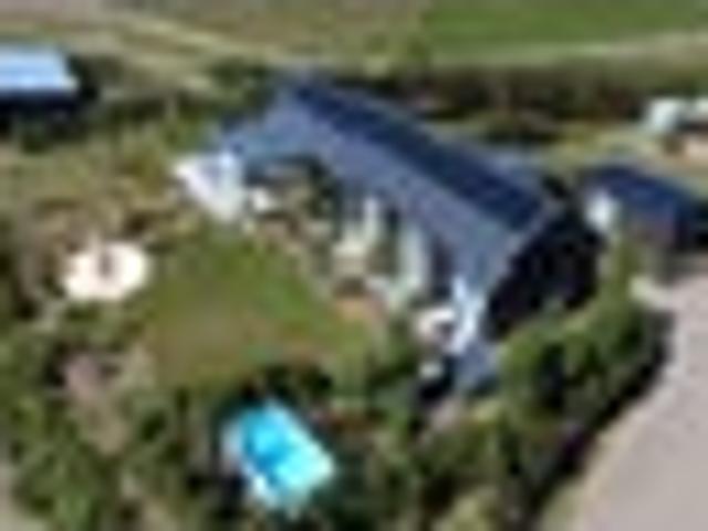 Lifestyle Gem Modern Home, Beautiful Views