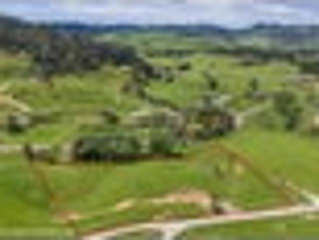 Lifestyle Opportunity on the Edge of Town