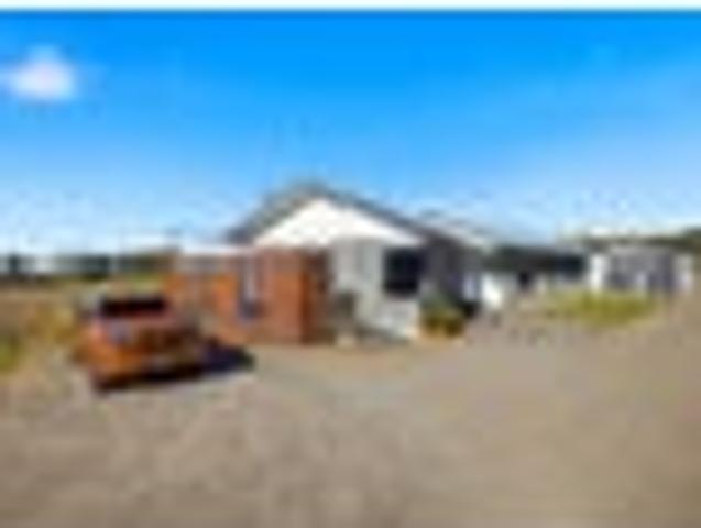 Lifestyle living near town
