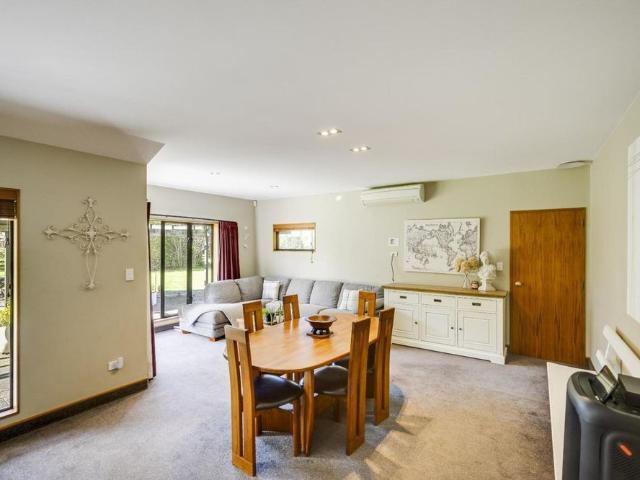 Lifestyle Living in Longlands with Pool & Pavilion