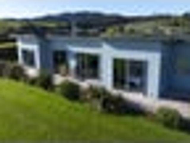 LIFESTYLE, SPACE AND WATER VIEWS