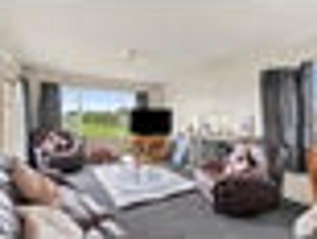 Lifestyle potential with rural views