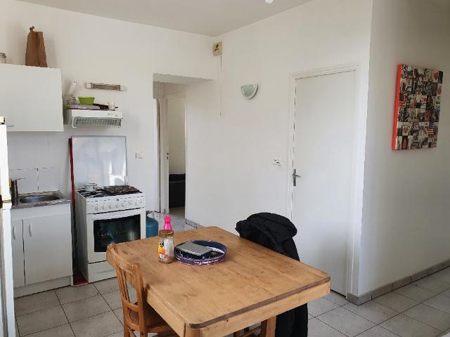 LIGUGE: T3 bien placé
