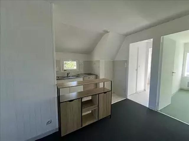 Ligueil 37240 Location appartement 2 pièces t2 au dernier étage
