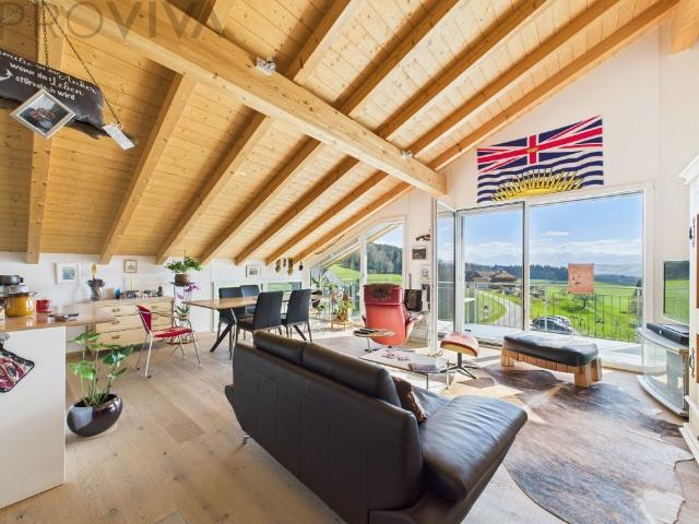 Light and modern attic apartment with Alpine views