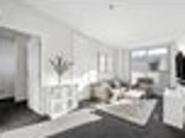 Light and Sunny Penthouse living