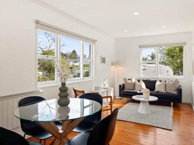 Light, bright and beautifully positioned